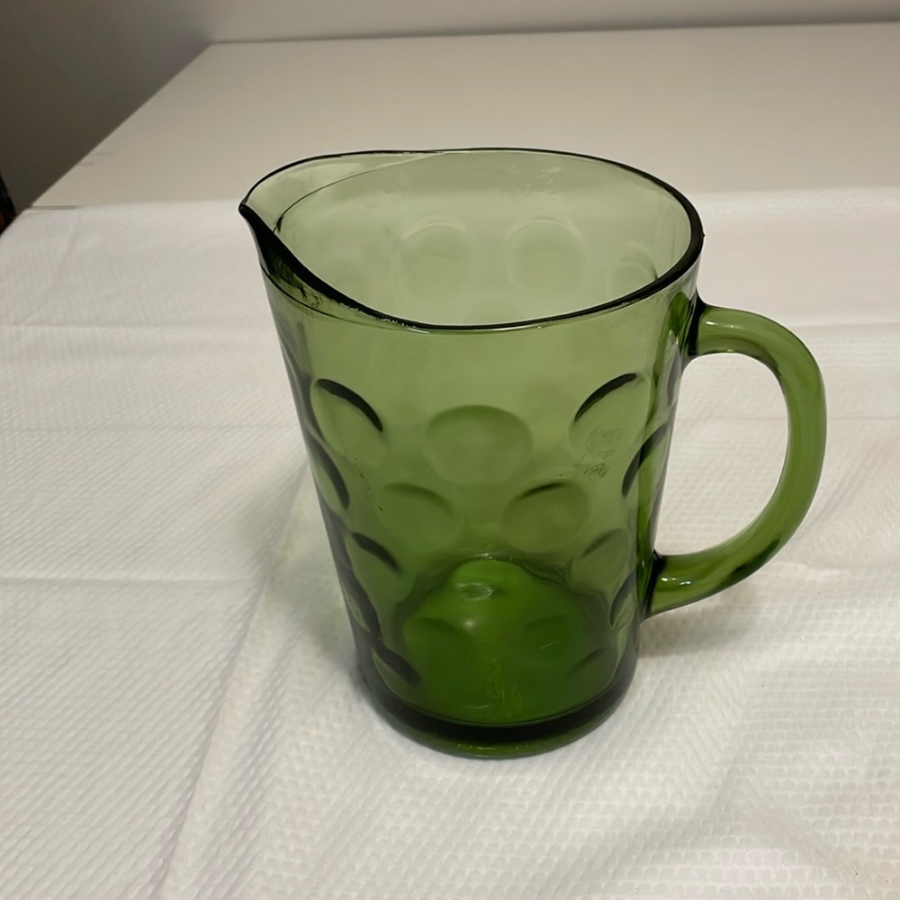 Hazel Atlas 56 oz Vintage Pitcher